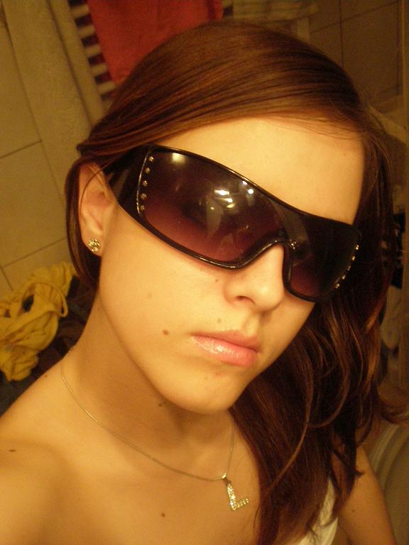 (45)                              